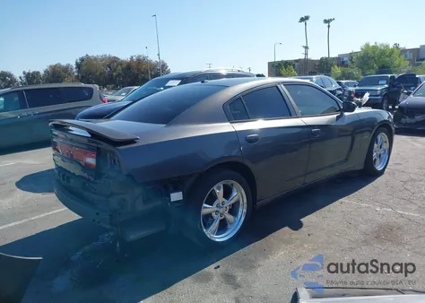 2013 Dodge Charger Road/Track z USA, uszkodzony, nr VIN 2C3CDXCT9DH550724
